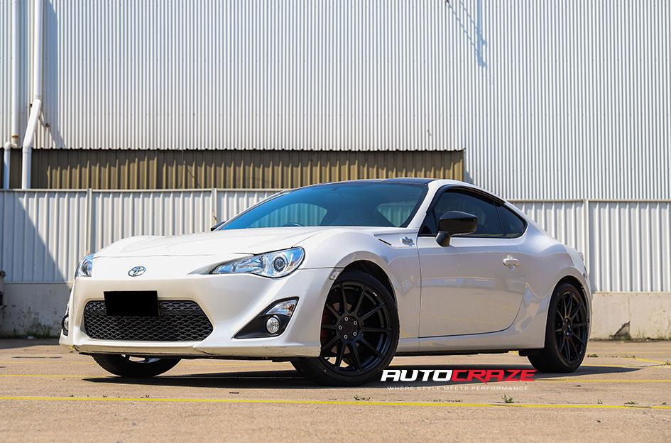TOYOTA 86 ESSEN SATIN BLACK